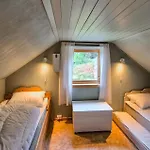 4 Bedroom Cozy In Bokn Tatil Evi Bore