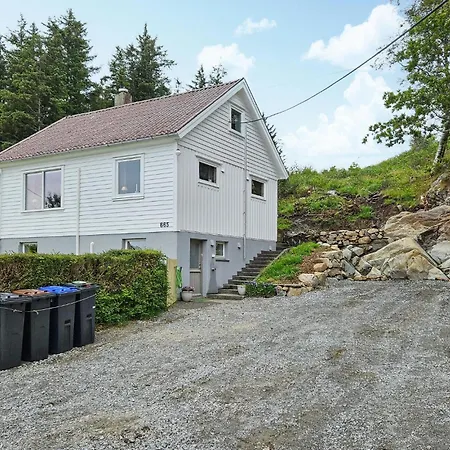 Holiday home 4 Bedroom Cozy In Bokn *