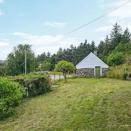 Holiday home 4 Bedroom Cozy In Bokn