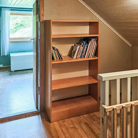 Holiday home 4 Bedroom Cozy In Bokn