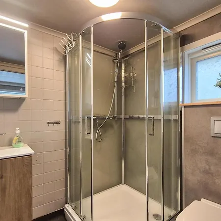 4 Bedroom Cozy In Bokn Holiday home